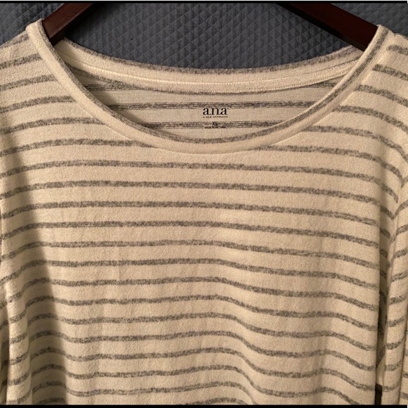 A New Approach Sweater - Picture 4 of 4